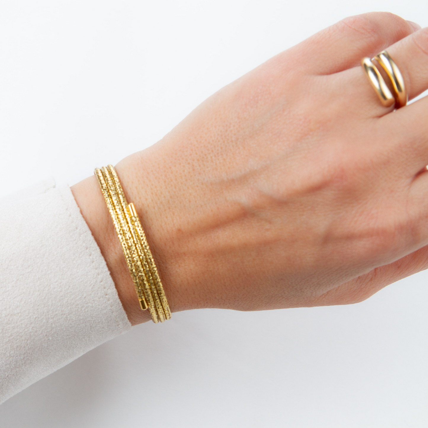 Kindred Loop Magnet Bracelet
