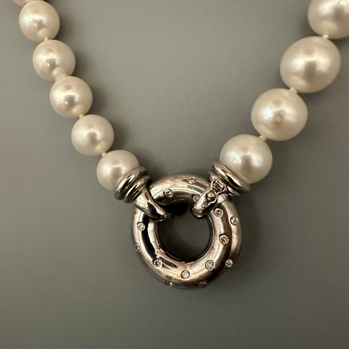 Luminous Pearl Strand Necklace