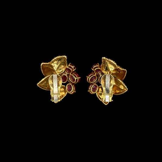 Wander France, 18K Gold, Tourmaline & Diamond Floral Clip-On Earrings