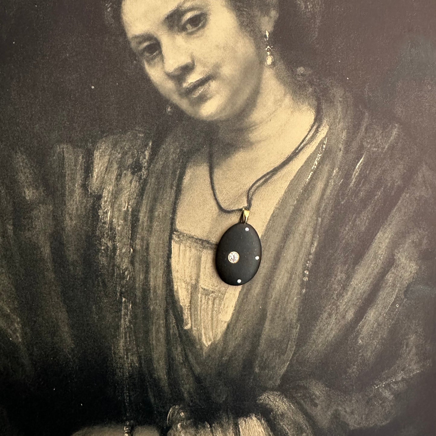 Pebble Diamond Pendant Necklace